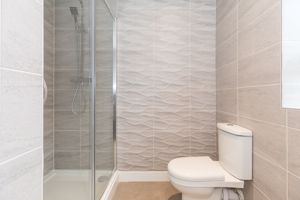 Ensuite- click for photo gallery